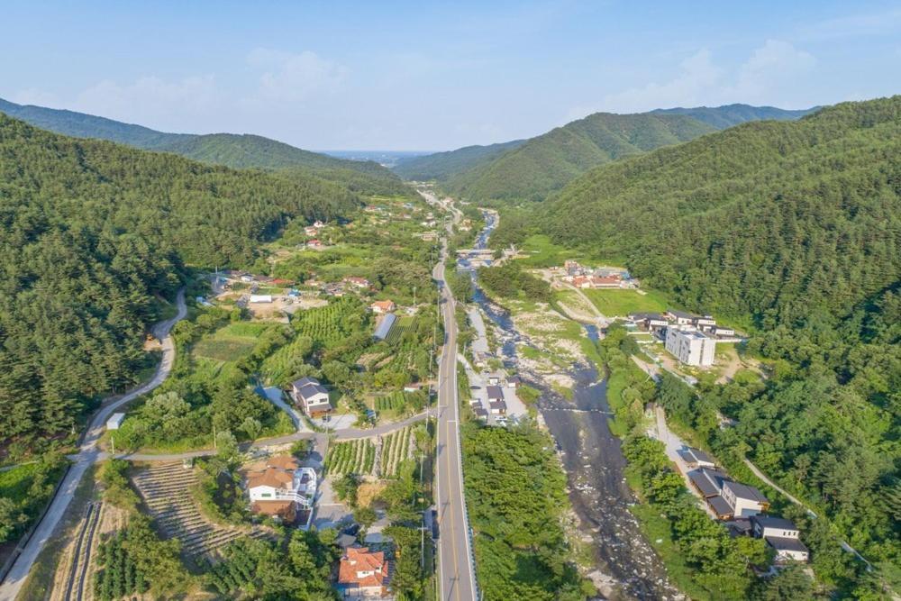 Gangneung Chunja Yeoinsook Hotel Kültér fotó