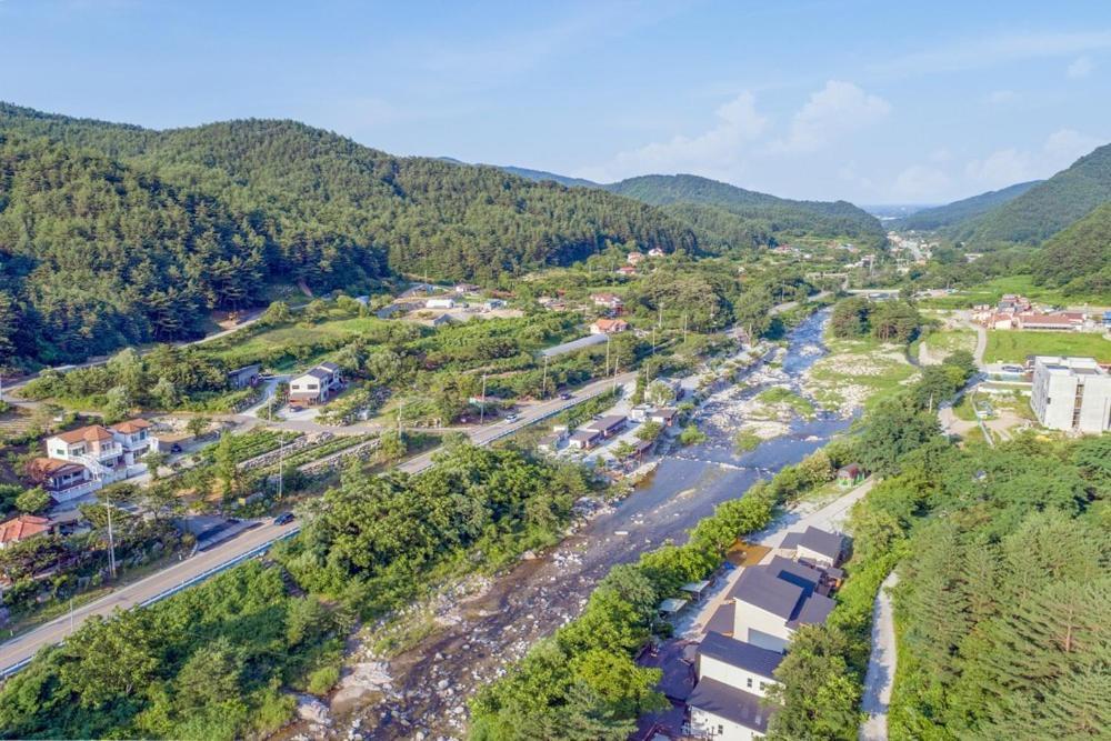 Gangneung Chunja Yeoinsook Hotel Kültér fotó